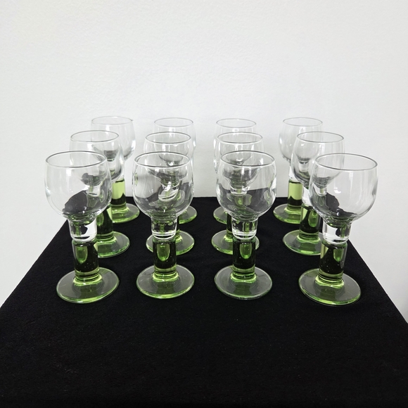 Elegant Green Stem Shot Glass Set